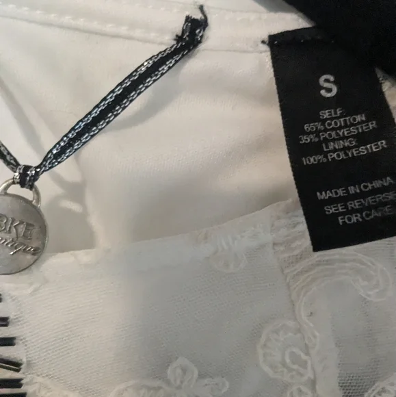 Y2K Beaded Lace Long Sleeve Top - Picture 4 of 5